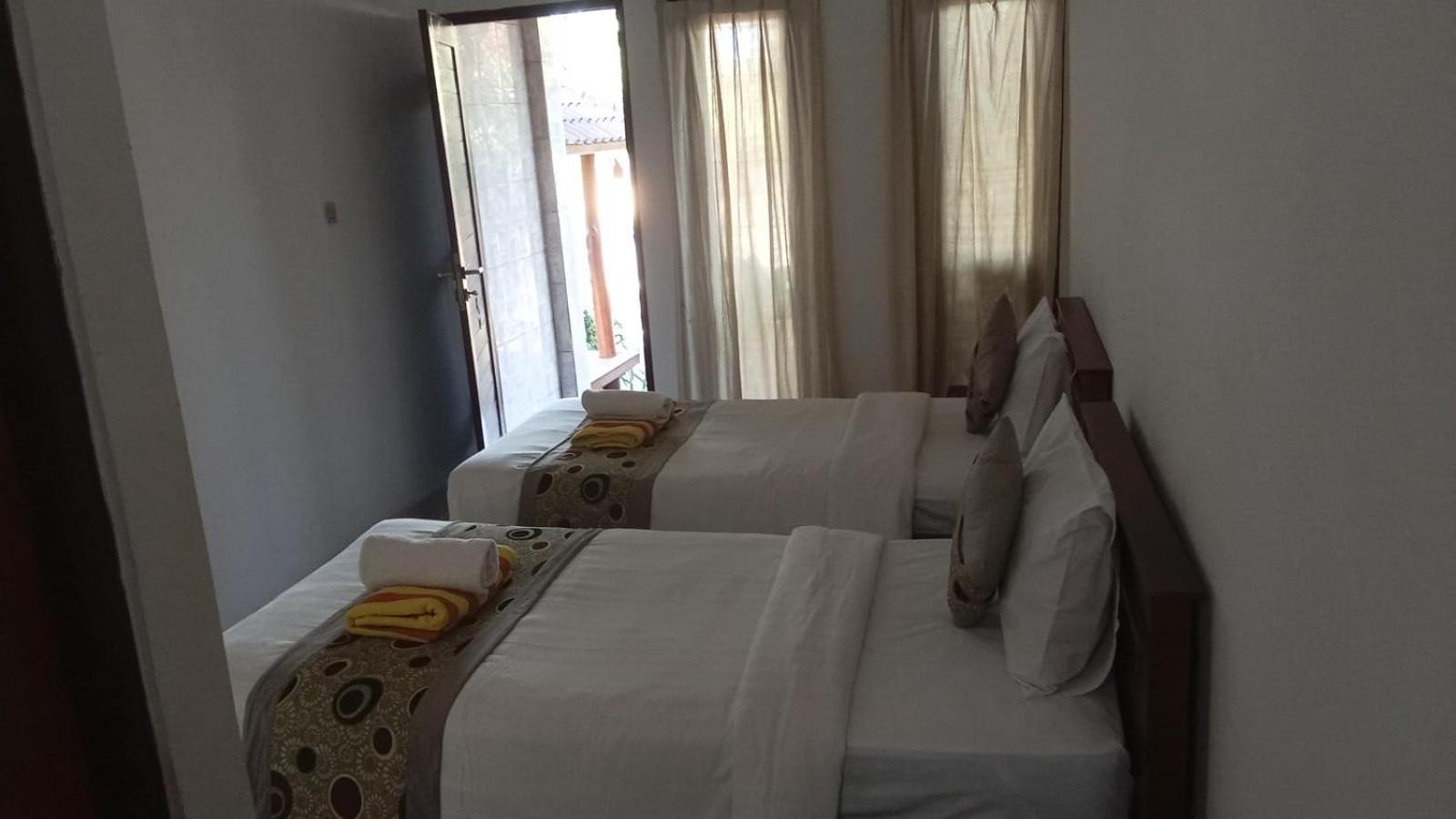 Reynold Artha Guest House Nusa Lembongan  Exterior photo