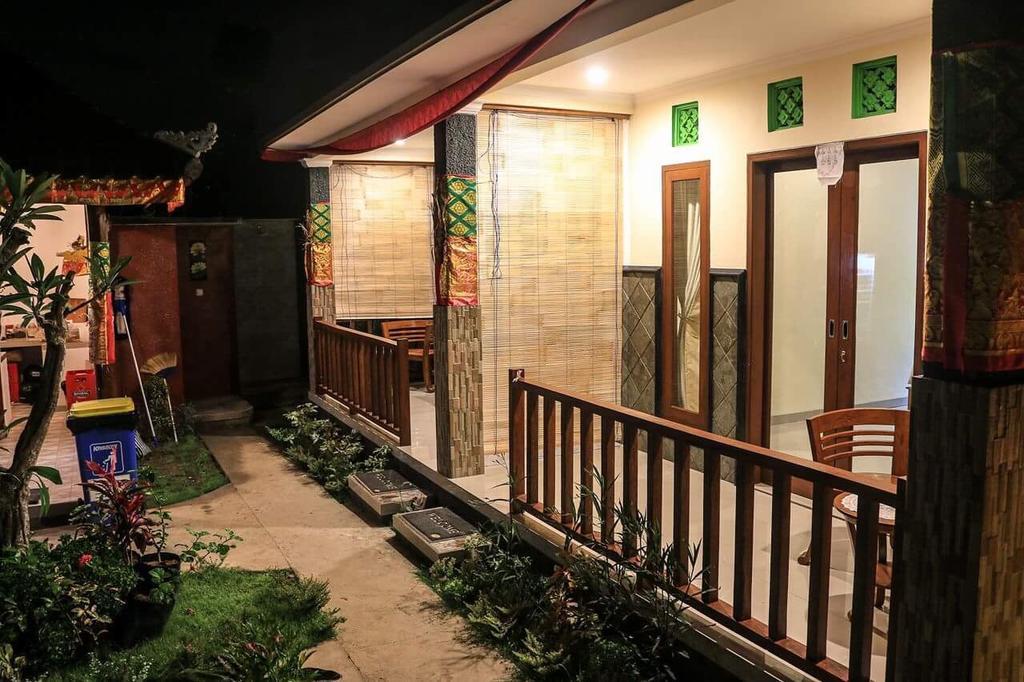 Reynold Artha Guest House Nusa Lembongan  Exterior photo