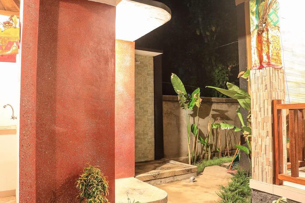 Reynold Artha Guest House Nusa Lembongan  Exterior photo