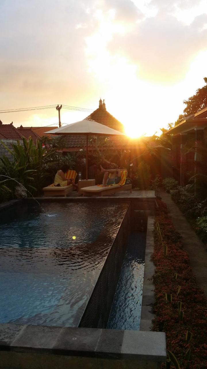 Reynold Artha Guest House Nusa Lembongan  Exterior photo